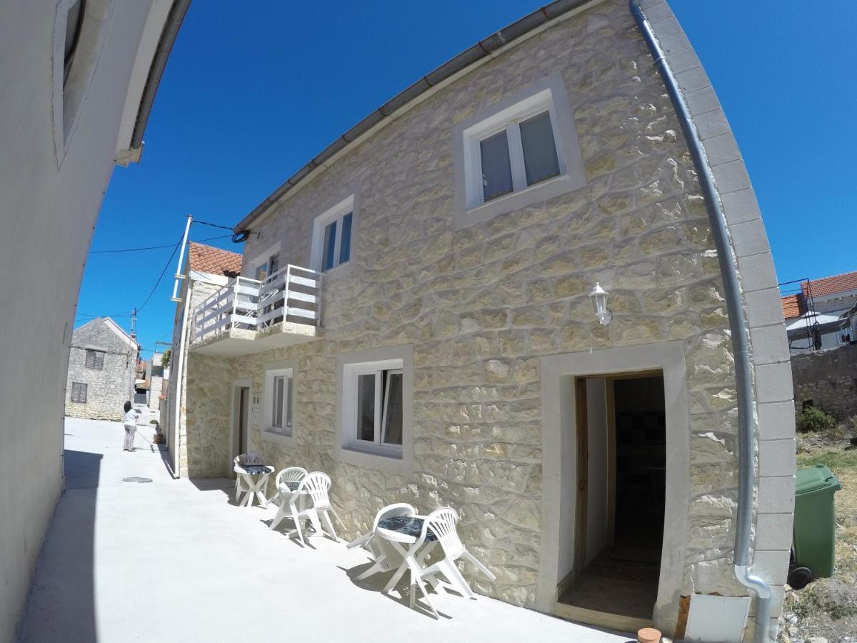 Peach Apartment'S Repic Bibinje Exterior photo