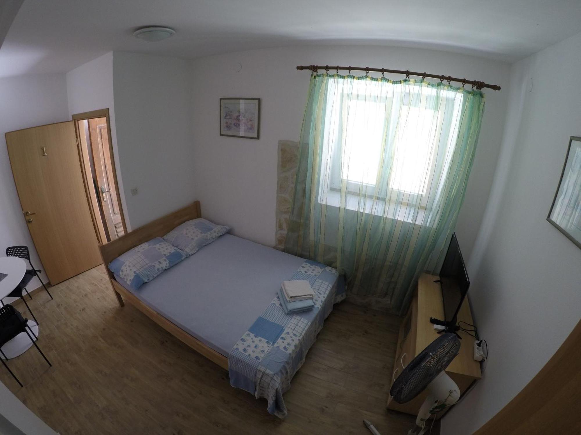 Peach Apartment'S Repic Bibinje Exterior photo